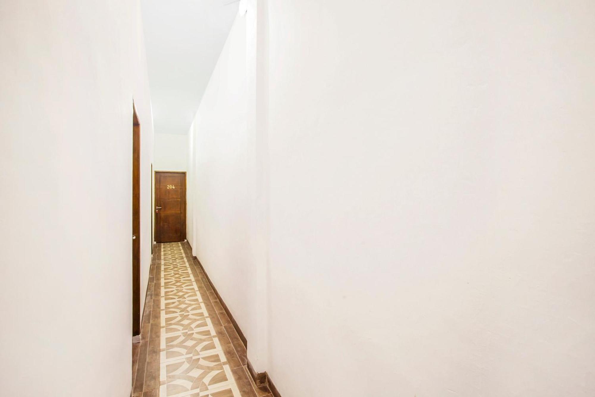 Oyo 2720 Sutomo Inn Medan Exterior photo