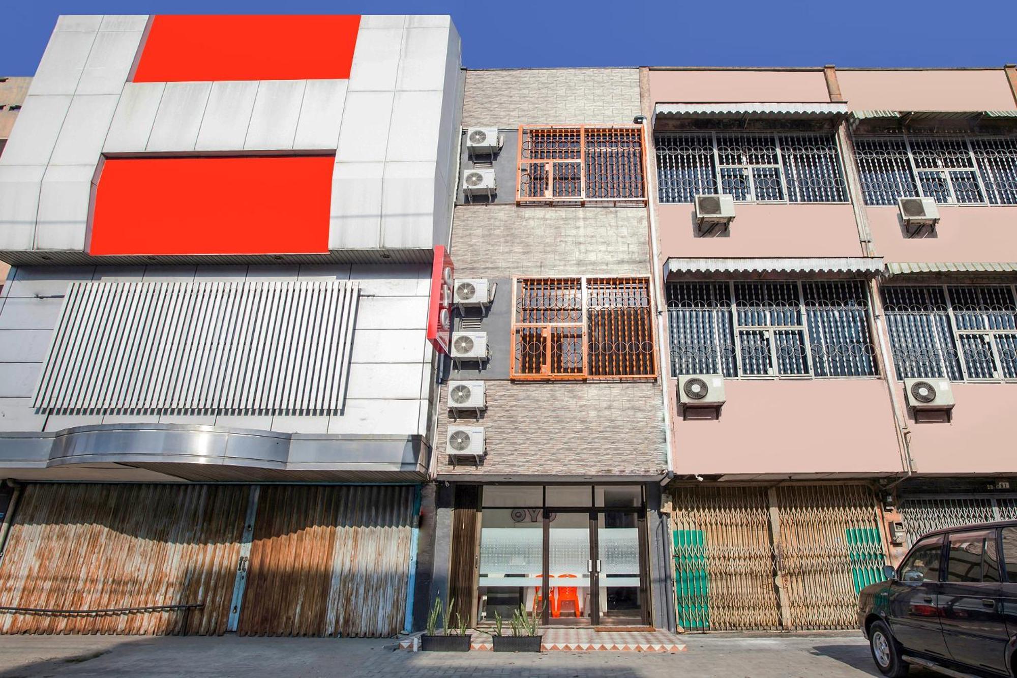 Oyo 2720 Sutomo Inn Medan Exterior photo